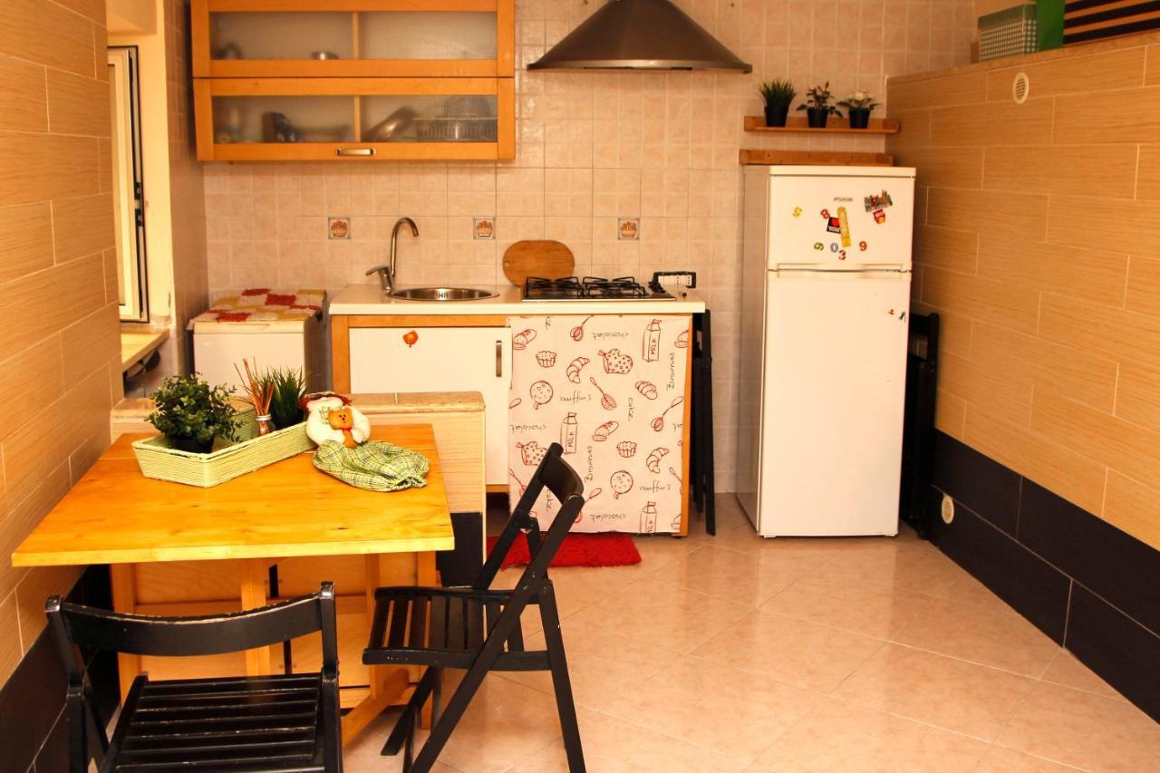 דירות נאפולי Casa Tiziana מראה חיצוני תמונה